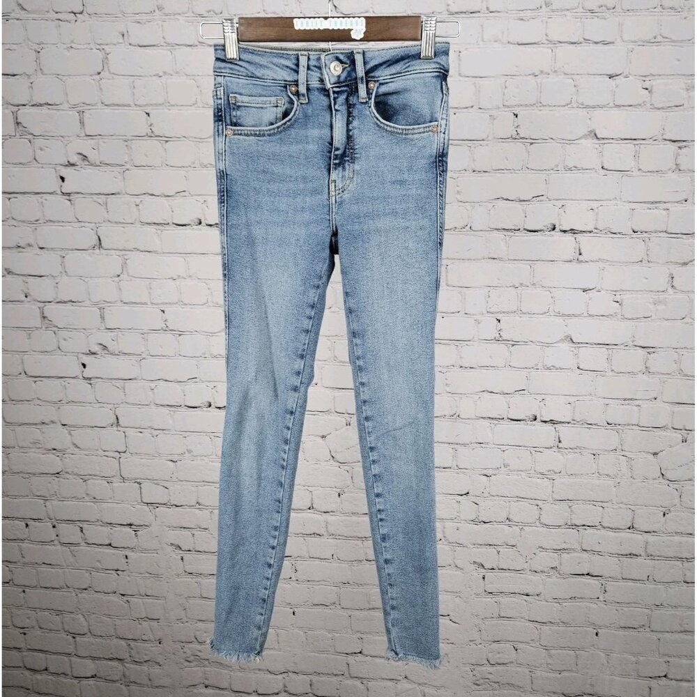Free People We The Free Blue Mid Rise Raw Hem Skinny Ankle Jeans 24 (22x27)